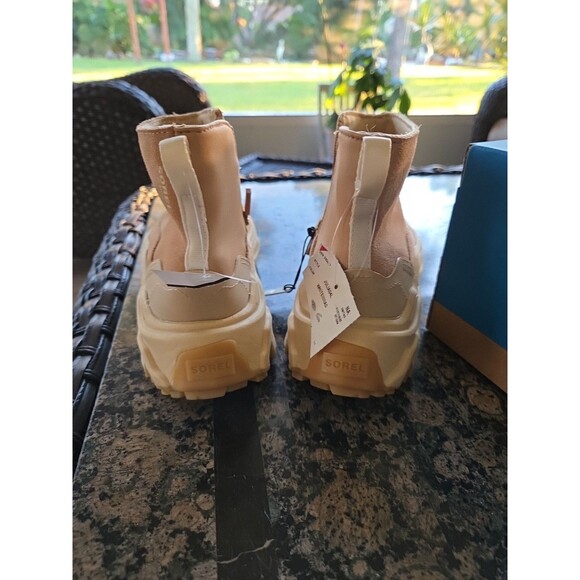 Sorel Kinetic Breakthru Acadia Size 6 Waterproof Sneaker Boot Tawny Buff Womens - Picture 12 of 13